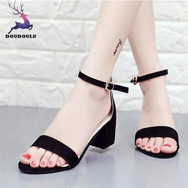 Women Sandals Single Band Chunky Heel Sandal With Ankle Strap Summer Women Sandals High Quality Shoes Woman zapatos mujer
Women Sandals Single Band Chunky Heel Sandal With Ankle Strap Summer Women Sandals High Quality Shoes Woman zapatos mujer