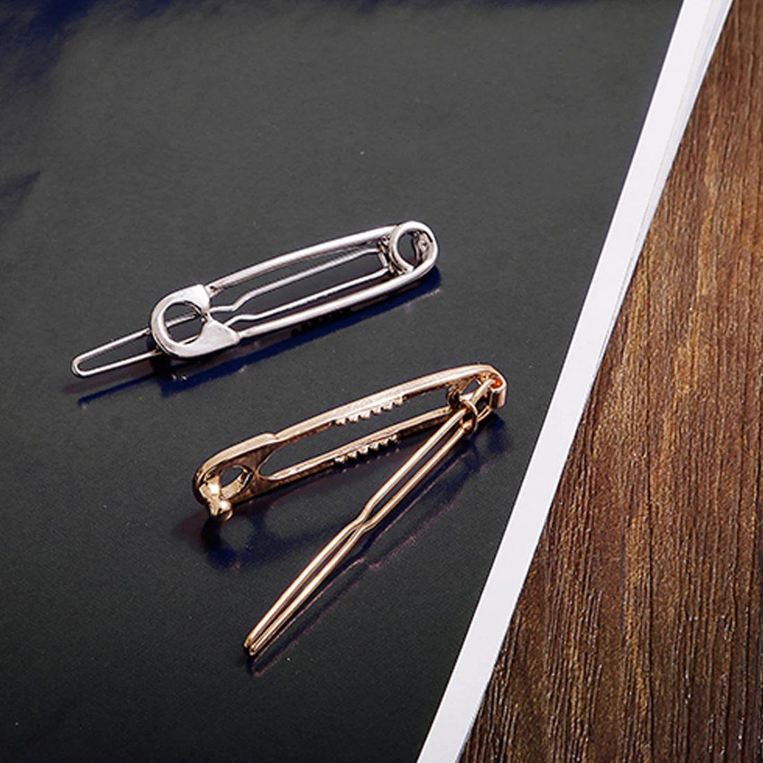 Top Sell Women's Metal Brooch Hairpins Clips Girls Hairpins Barrettes Headwear Fashion Party Hair Accessories Gold/Silver
Top Sell Women's Metal Brooch Hairpins Clips Girls Hairpins Barrettes Headwear Fashion Party Hair Accessories Gold/Silver