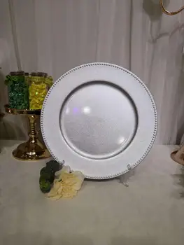 25pcs/lot Romantic Wedding Round Plastic Charger Plates Spray Gold/silver with Bead for Wedding Party Event Usage
25pcs/lot Romantic Wedding Round Plastic Charger Plates Spray Gold/silver with Bead for Wedding Party Event Usage