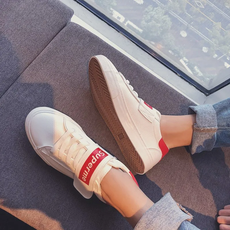 2019 new spring white summer men's shoes Korean version of the trend white shoes casual shoes canvas tide shoes wild
2019 new spring white summer men's shoes Korean version of the trend white shoes casual shoes canvas tide shoes wild