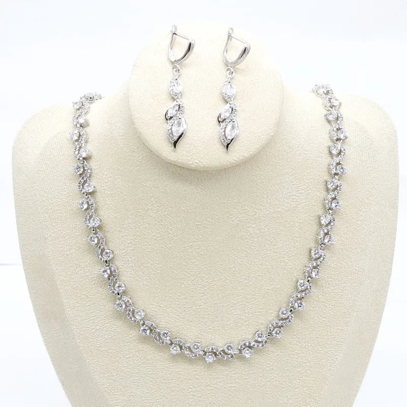 White AAA Zirconia 925 Silver Jewelry Sets for Women Necklace Earrings Set Birthday Wedding Party Jewelry Gift Box 
White AAA Zirconia 925 Silver Jewelry Sets for Women Necklace Earrings Set Birthday Wedding Party Jewelry Gift Box