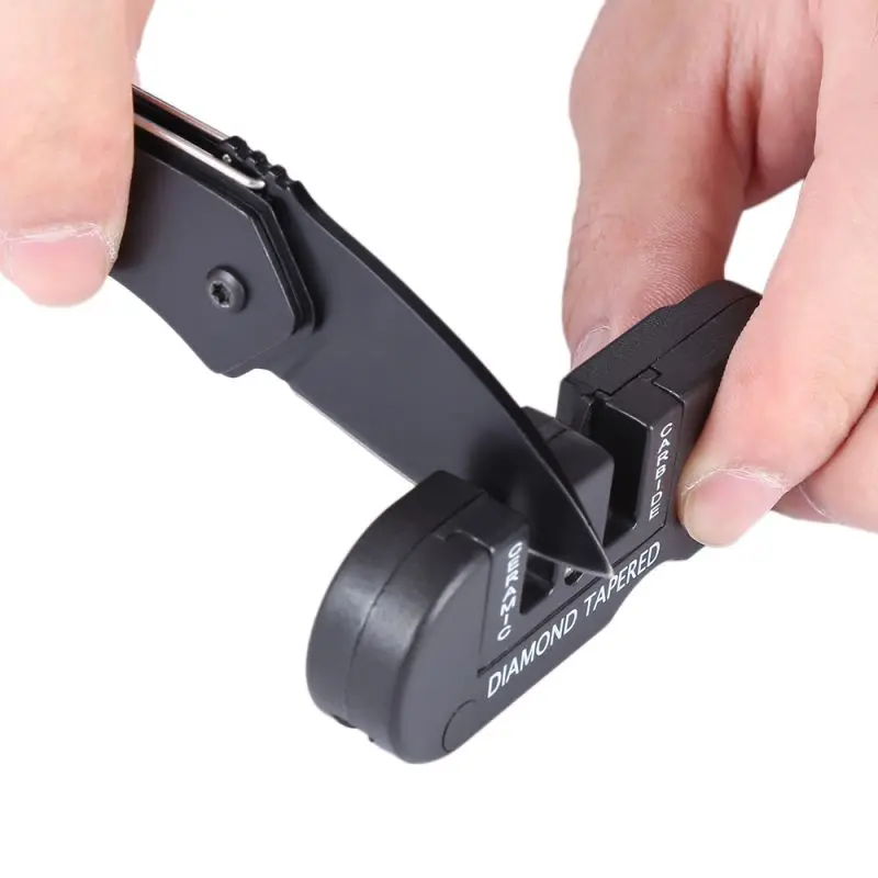Three Stages Ceramic Carbide Diamond Knife Sharpener Fish Hook Professional Sharpening Stone Pocket Outdoor EDC Tool Newest W8
Three Stages Ceramic Carbide Diamond Knife Sharpener Fish Hook Professional Sharpening Stone Pocket Outdoor EDC Tool Newest W8