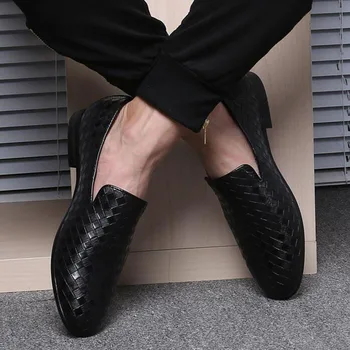 Spring & Summer New Stitching Have Personality Men's Shoes Korean Version the Trend Woven Leather Shoes Shockproof Men's Shoes
Spring & Summer New Stitching Have Personality Men's Shoes Korean Version the Trend Woven Leather Shoes Shockproof Men's Shoes