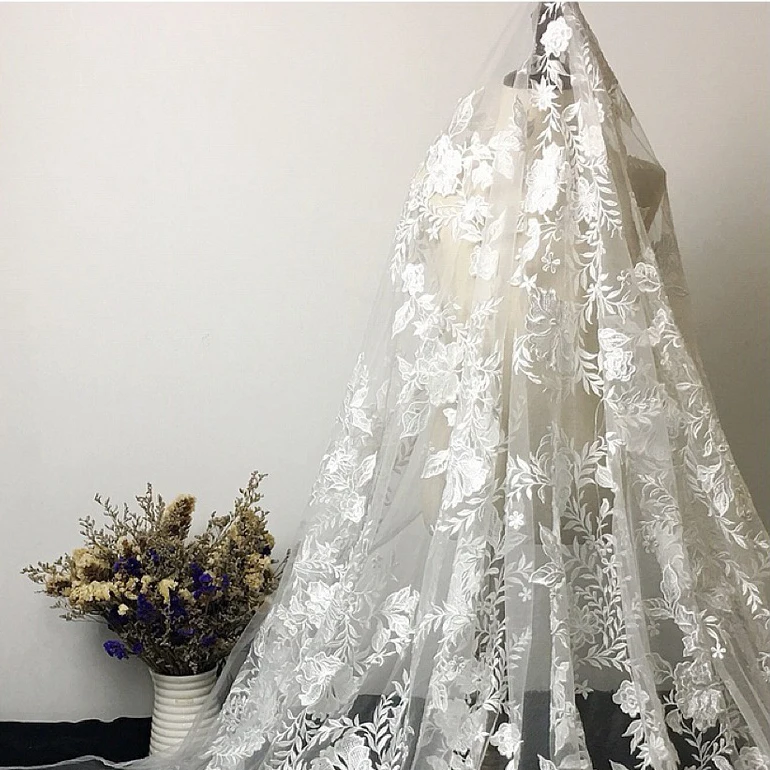 5Yards French Net Embroidery Lace Fabric For Wedding Dress 2018 High Quality African Guipure Transparent Mesh Lace Tulle Fabric
5Yards French Net Embroidery Lace Fabric For Wedding Dress 2018 High Quality African Guipure Transparent Mesh Lace Tulle Fabric