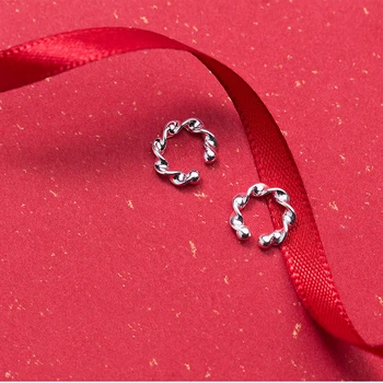 MloveAcc 100% 925 Sterling Silver Contracted Twist Ear Cuff Clip On Earrings for Women Girl without Piercing Earings Jewelry
MloveAcc 100% 925 Sterling Silver Contracted Twist Ear Cuff Clip On Earrings for Women Girl without Piercing Earings Jewelry