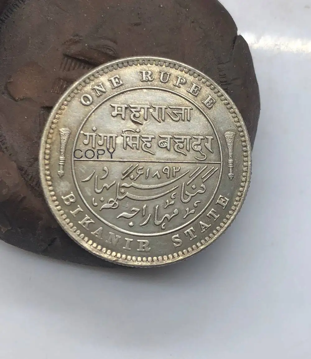 Indian States Kingdoms Bikanir One 1 Rupee Empress Victoria Ganga Singh Crowned Head Facing Left Brass Silver Plated Copy Coin
Indian States Kingdoms Bikanir One 1 Rupee Empress Victoria Ganga Singh Crowned Head Facing Left Brass Silver Plated Copy Coin