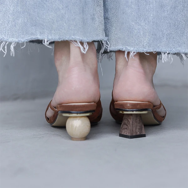 Vogue Geometric Strange Heel Sandals Women Elegant Pleated High Heel Women Sandals Jacquemus Heel Mules Women SWC0288
Vogue Geometric Strange Heel Sandals Women Elegant Pleated High Heel Women Sandals Jacquemus Heel Mules Women SWC0288