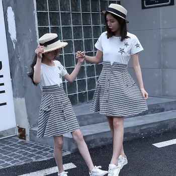 Mother Daughter Dresses Matching Wedding Party Gowns Sister Outfits Mom and Me Dress Plaid Mommy and Daughter Matching Clothes
Mother Daughter Dresses Matching Wedding Party Gowns Sister Outfits Mom and Me Dress Plaid Mommy and Daughter Matching Clothes
