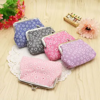 Hot New Flower Pattern Retro Wallet Female Purse Bag Women Wallets and Purses Vintage Short Wallet Coin Purse Women Small Wallet
Hot New Flower Pattern Retro Wallet Female Purse Bag Women Wallets and Purses Vintage Short Wallet Coin Purse Women Small Wallet