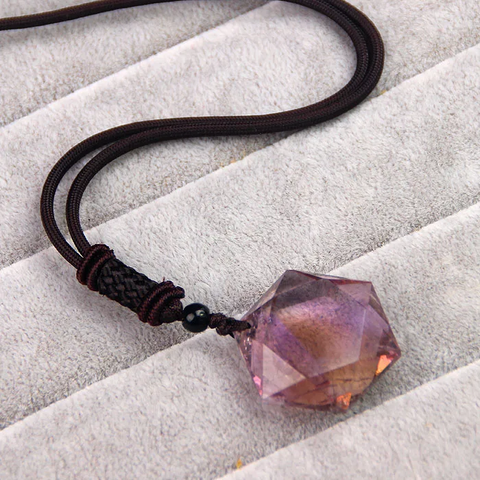 Original natural crystal pendant with a six-mount star sweater necklace, purple and yellow crystal large satellite pendant
Original natural crystal pendant with a six-mount star sweater necklace, purple and yellow crystal large satellite pendant