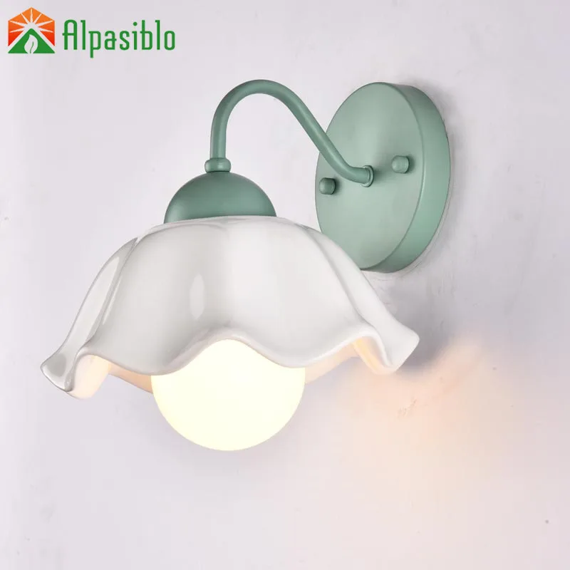 Simple Kid Wall Lamps Flower Bedroom White Housing Indoor Foyer Corridor Lighting Saloon AC110-240V Wall Light Pink white black
Simple Kid Wall Lamps Flower Bedroom White Housing Indoor Foyer Corridor Lighting Saloon AC110-240V Wall Light Pink white black
