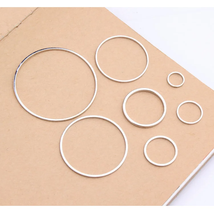 Hollow silver round circle charms copper diy accessories minimalist geometric Earrings Pendant 8MM 12MM 15MM 20MM 25MM 30MM 38MM
Hollow silver round circle charms copper diy accessories minimalist geometric Earrings Pendant 8MM 12MM 15MM 20MM 25MM 30MM 38MM