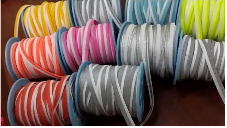 100y/roll High visibility Reflective Piping Strip Braiding Trim Reflective Cords Sewing On Garment Edge
100y/roll High visibility Reflective Piping Strip Braiding Trim Reflective Cords Sewing On Garment Edge