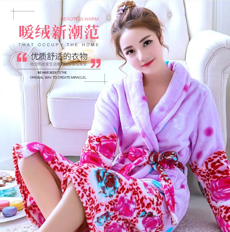 Запашной халат-кимоно Rose купить со скидкой в секс шопе  Женское белье, одежда  Домашняя одежда