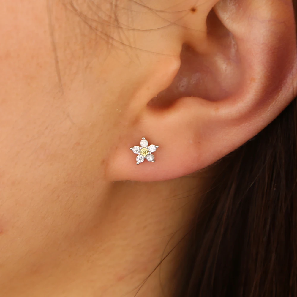 925 sterling silver mini small stud white yellow cz flower cute lovely girl second stud silver earring
925 sterling silver mini small stud white yellow cz flower cute lovely girl second stud silver earring