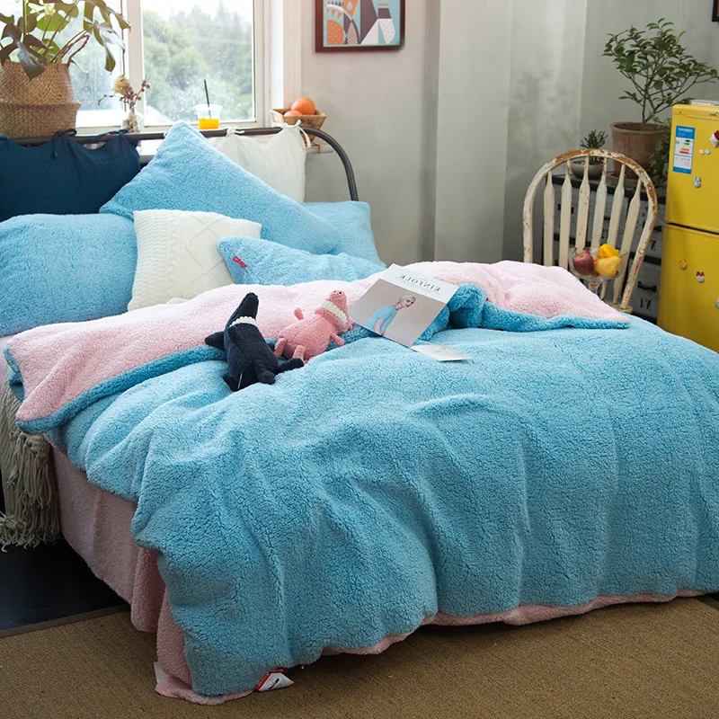 Thick Fleece Two sided double color Bedding Set Winter Warm Lambs Wool Duvet Cover Set Bed Sheet Pillowcases Queen King size 4pc
Thick Fleece Two sided double color Bedding Set Winter Warm Lambs Wool Duvet Cover Set Bed Sheet Pillowcases Queen King size 4pc