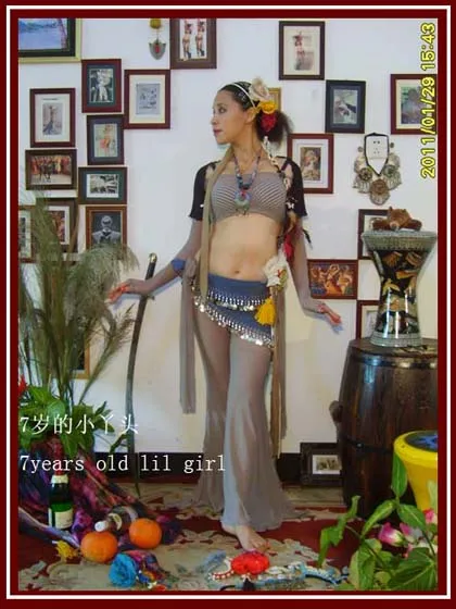 Belly dance pants Transparent thin Tribal Belly Dance flare Pants with tape CA05-12
Belly dance pants Transparent thin Tribal Belly Dance flare Pants with tape CA05-12