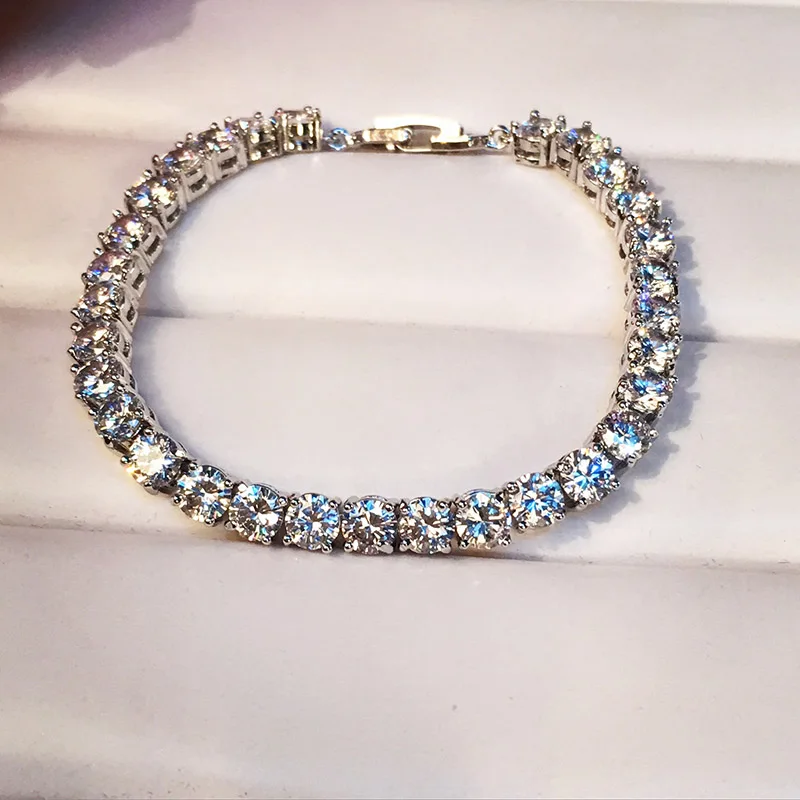 Luxurious zircon bracelet,Fashion ,Classic clear crystal fashion style bangle, Cubic Zirconia for woman and Girl
Luxurious zircon bracelet,Fashion ,Classic clear crystal fashion style bangle, Cubic Zirconia for woman and Girl