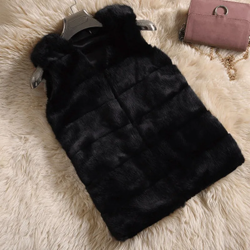 Winter Women Vest Faux Fur Sleeveless V-neck Fur Vest Jacket Women Plus Size 4XL Korean Clothing Beige Gray White Fur Coat H203
Winter Women Vest Faux Fur Sleeveless V-neck Fur Vest Jacket Women Plus Size 4XL Korean Clothing Beige Gray White Fur Coat H203