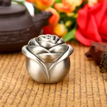 Vintage Rose Metal Jewelry Storage Flower Carved Trinket Box Ring Gift Package Case Casket Wedding Engagement Ring Box Display
Vintage Rose Metal Jewelry Storage Flower Carved Trinket Box Ring Gift Package Case Casket Wedding Engagement Ring Box Display