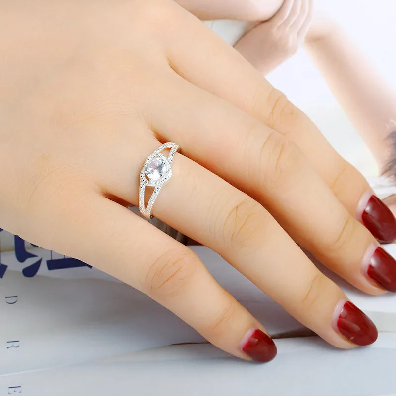 Shiny Clear Faceted Ctystal Love Heart Shape Surround Double Bands Joint Silver Rings For Women 4 Sizes
Shiny Clear Faceted Ctystal Love Heart Shape Surround Double Bands Joint Silver Rings For Women 4 Sizes
