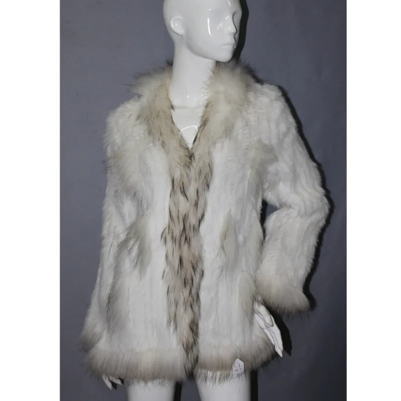 ZY81044 Real Knitted Rabbit Fur With Raccoon Fur Collar Fshion Women Fur Outwear Jacket Fur Coat
ZY81044 Real Knitted Rabbit Fur With Raccoon Fur Collar Fshion Women Fur Outwear Jacket Fur Coat