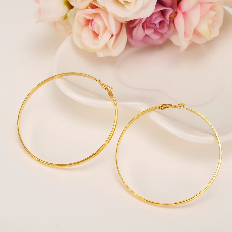 2pairs Girls big Round Circles Huggies Hoop Earrings Gold punk Jewellery Aros women jewelry african girls earring best gift
2pairs Girls big Round Circles Huggies Hoop Earrings Gold punk Jewellery Aros women jewelry african girls earring best gift