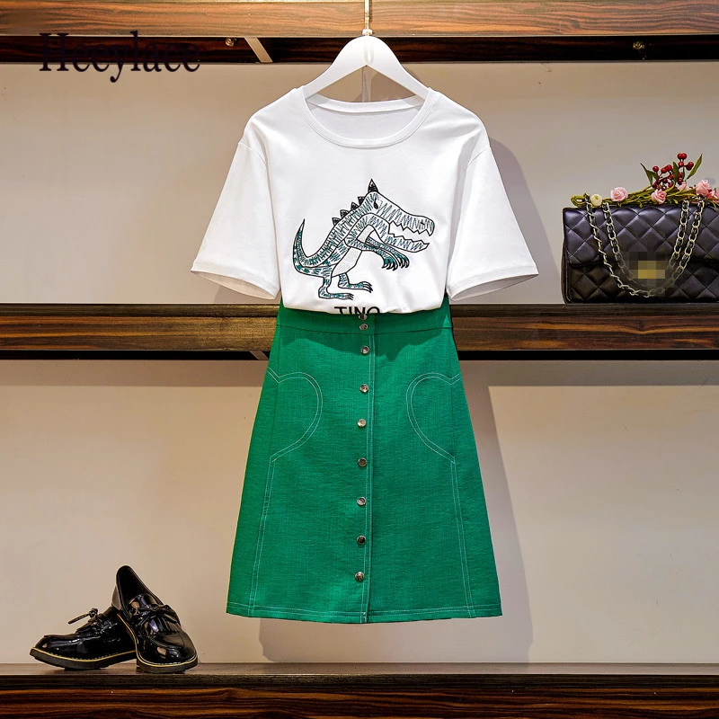 High Quality Plus Size 2 Piece Set for Women 2019 New Summer Crocodile T-Shirts+Solid Button Hip Skirt Suits Casual Lady Set 5XL
High Quality Plus Size 2 Piece Set for Women 2019 New Summer Crocodile T-Shirts+Solid Button Hip Skirt Suits Casual Lady Set 5XL