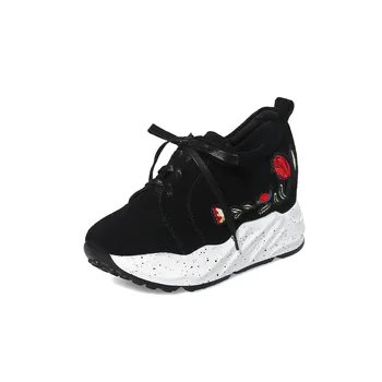 2018 the new leisure with thick soles with motion wind mill sand leather embroidery shoes 18329 students
2018 the new leisure with thick soles with motion wind mill sand leather embroidery shoes 18329 students