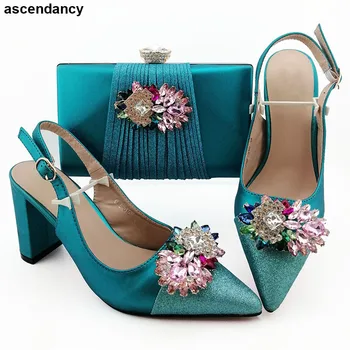 New Fashion Italian Ladies Shoes and Bags To Match Set Decorated with Rhinestone Nigerian Women Party Pumps Elegant Crystal Shoe
New Fashion Italian Ladies Shoes and Bags To Match Set Decorated with Rhinestone Nigerian Women Party Pumps Elegant Crystal Shoe