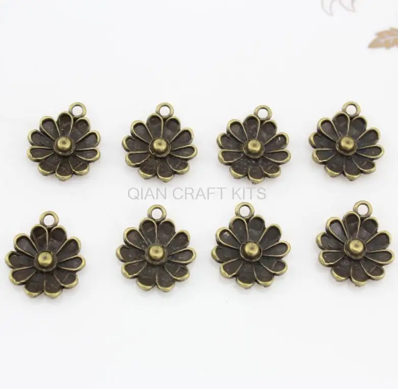 set of 50 pcs circle antique bronze flower zinc alloy pendant, charm, drops for diy 19X17mm/AY0033
set of 50 pcs circle antique bronze flower zinc alloy pendant, charm, drops for diy 19X17mm/AY0033