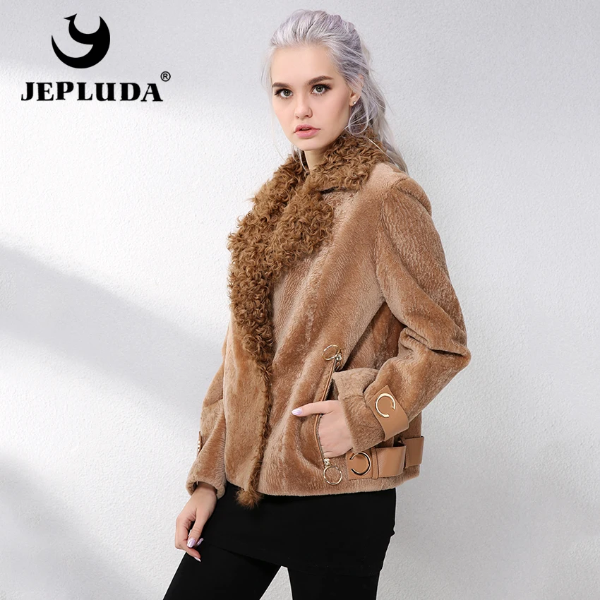 JEPLUDA Natural Real Fur Coat Lapel With Lamb Fur Women's Sheepskin Coat Soft Warm Genuine Merino Sheep Fur Coat Winter Jacket
JEPLUDA Natural Real Fur Coat Lapel With Lamb Fur Women's Sheepskin Coat Soft Warm Genuine Merino Sheep Fur Coat Winter Jacket