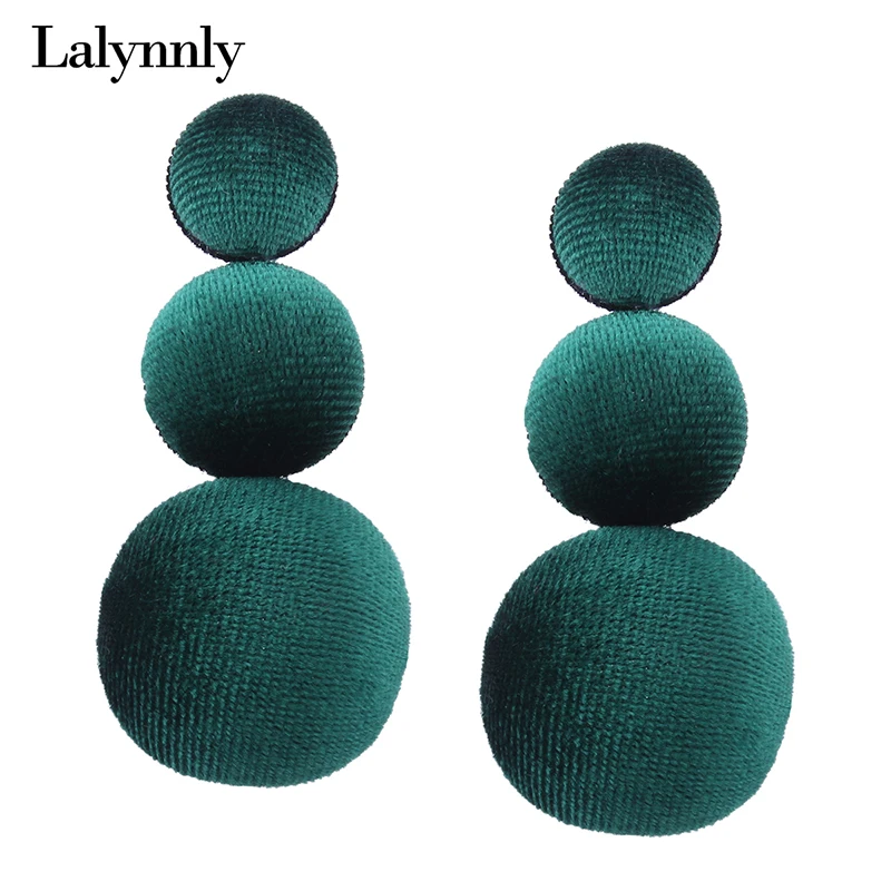 Lalynnly 2017 New Fashion Velvet Earrings Green Ball Drop Long Pendant Earrings for Women Gifts Fashion Jewelry Earrings E11981
Lalynnly 2017 New Fashion Velvet Earrings Green Ball Drop Long Pendant Earrings for Women Gifts Fashion Jewelry Earrings E11981