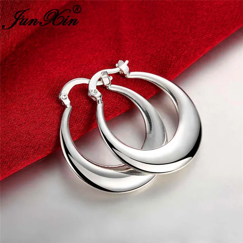 JUNXIN Fashion OL Big Circle 361L Stainless Steel Hoop Earrings For Women Men Silver Color Hollow Titanium Steel Round Earrings
JUNXIN Fashion OL Big Circle 361L Stainless Steel Hoop Earrings For Women Men Silver Color Hollow Titanium Steel Round Earrings