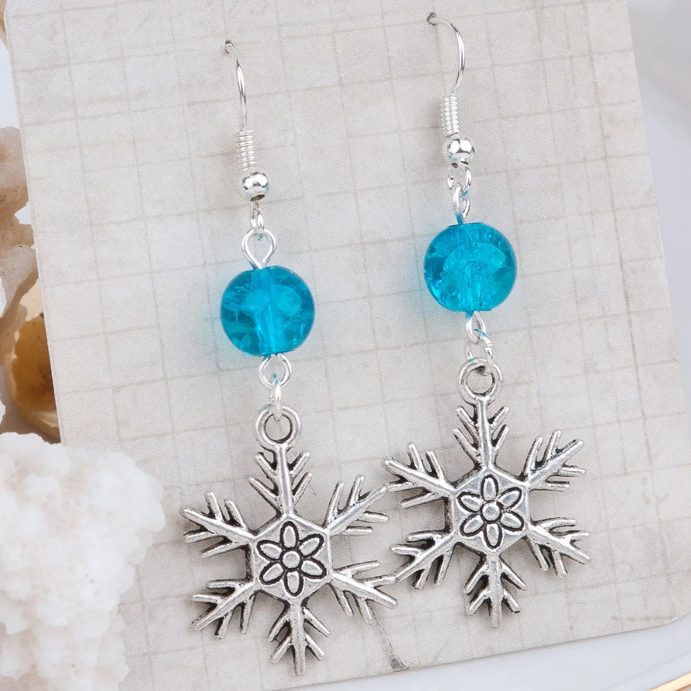 8SEASONS Handmade Jewelry Antique Silver Color Green Blue Acrylic Christmas Snowflake Earrings 56mm(2 2/8") x 19mm( 6/8"), 1Pair 
8SEASONS Handmade Jewelry Antique Silver Color Green Blue Acrylic Christmas Snowflake Earrings 56mm(2 2/8") x 19mm( 6/8"), 1Pair