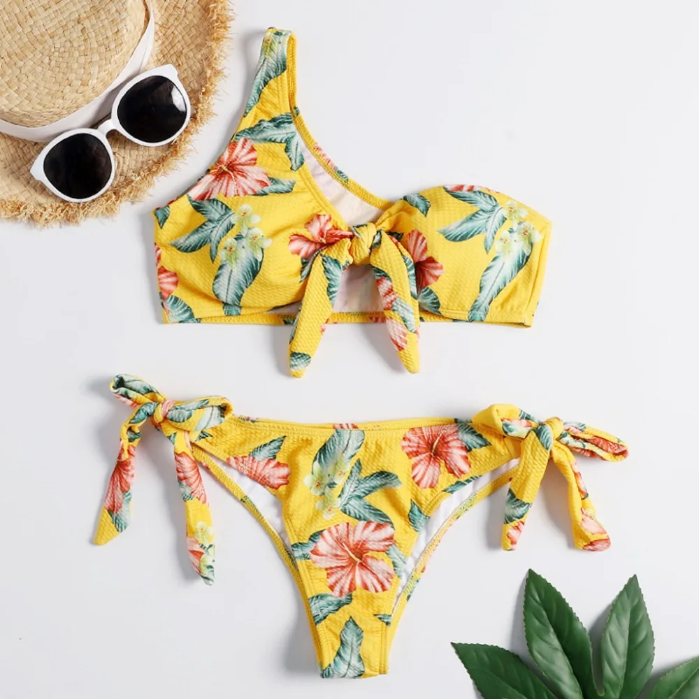 Bikini Flower print bandage bow Women bikinis set push up One shoulder Two Pieces Swimwear Beachwear maillot de bain fille 15#
Bikini Flower print bandage bow Women bikinis set push up One shoulder Two Pieces Swimwear Beachwear maillot de bain fille 15#