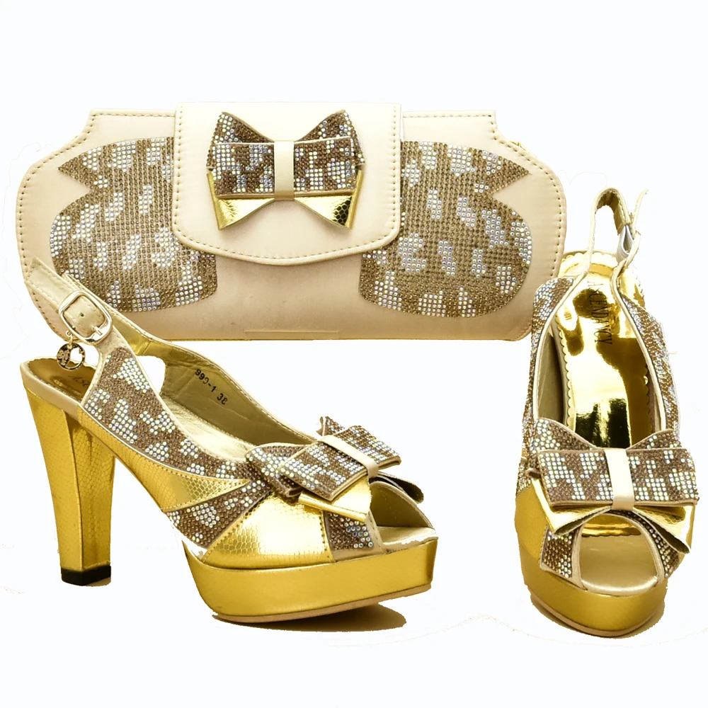 Aso ebi shoes and bag matching set gold color shoe and bag set italian shoes bags sandal women and clutches bag set SB8317-3
Aso ebi shoes and bag matching set gold color shoe and bag set italian shoes bags sandal women and clutches bag set SB8317-3