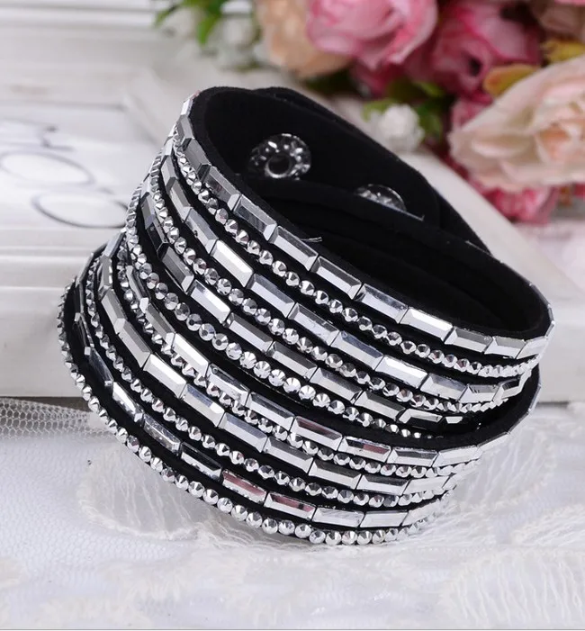 1PC Free Shiping Women Valentine's Day Gift Handmade Velvet Bracelet Bling Rhinestone Wrap PU Leather Bracelet Hot Drill Bangle
1PC Free Shiping Women Valentine's Day Gift Handmade Velvet Bracelet Bling Rhinestone Wrap PU Leather Bracelet Hot Drill Bangle