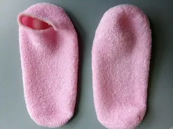 50 Pairs/lot Moisturizing SPA Gel Foot Socks Cracked Dry Hard Foot Softening Nourishing Repair Foot Mask Sock Feet Skin Care
50 Pairs/lot Moisturizing SPA Gel Foot Socks Cracked Dry Hard Foot Softening Nourishing Repair Foot Mask Sock Feet Skin Care