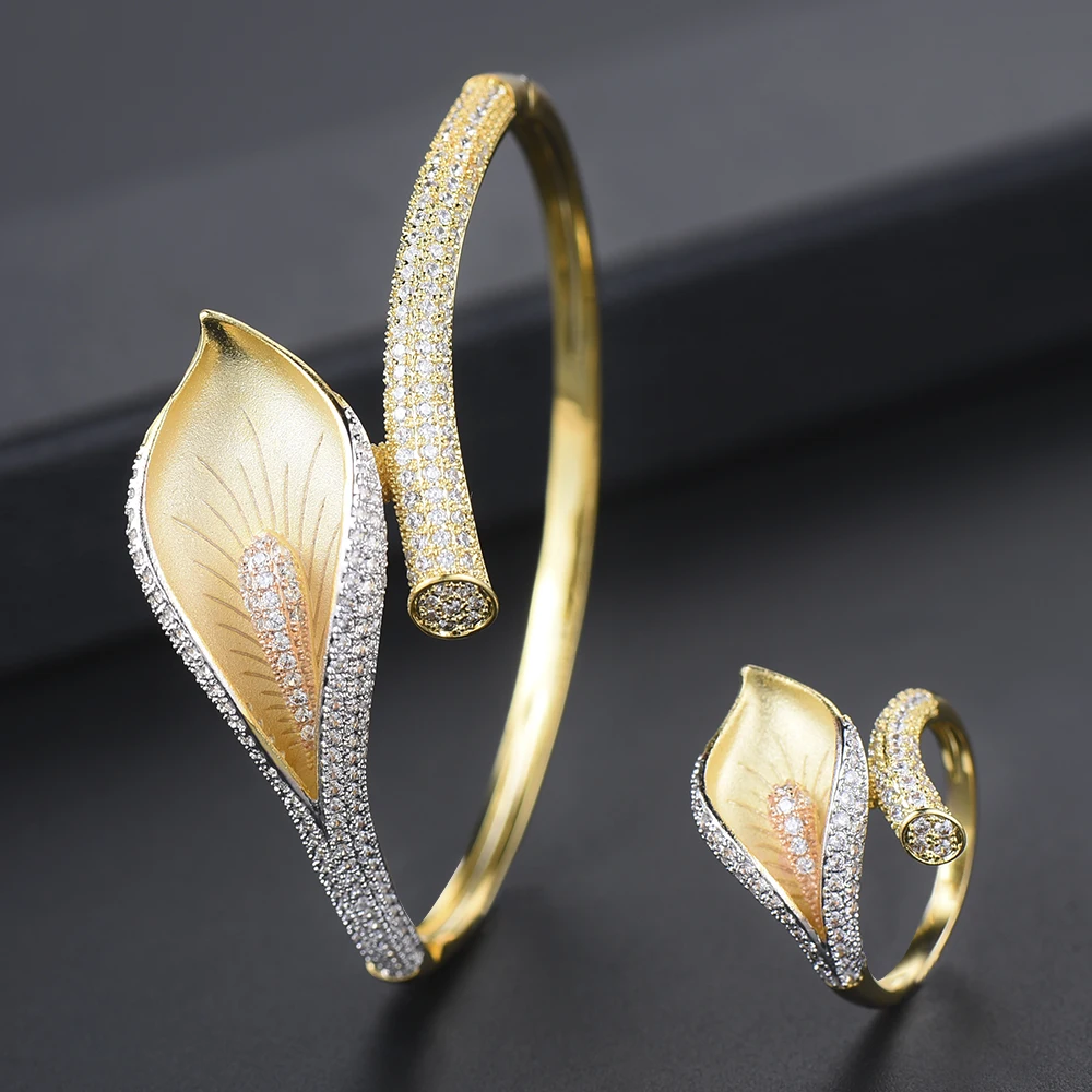 2 pcs Calla lily Flower dubai Indian Luxury Bridal Bracelet Resizable Ring Wedding Engagement Prom Party Jewelry Sets
2 pcs Calla lily Flower dubai Indian Luxury Bridal Bracelet Resizable Ring Wedding Engagement Prom Party Jewelry Sets