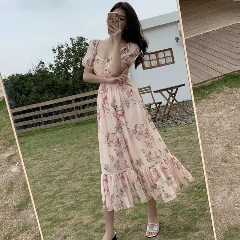 sweet summer style Women's Clothing print Slim fit puff sleeve long dresses Korean ruffles square collar A-Line dress new
sweet summer style Women's Clothing print Slim fit puff sleeve long dresses Korean ruffles square collar A-Line dress new