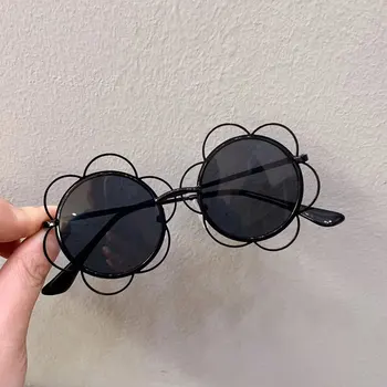 3-7Y Toddler Gils Lovely Flower Sunglasses Fashion Children All Accessories Metal Frame Creative Design 
3-7Y Toddler Gils Lovely Flower Sunglasses Fashion Children All Accessories Metal Frame Creative Design