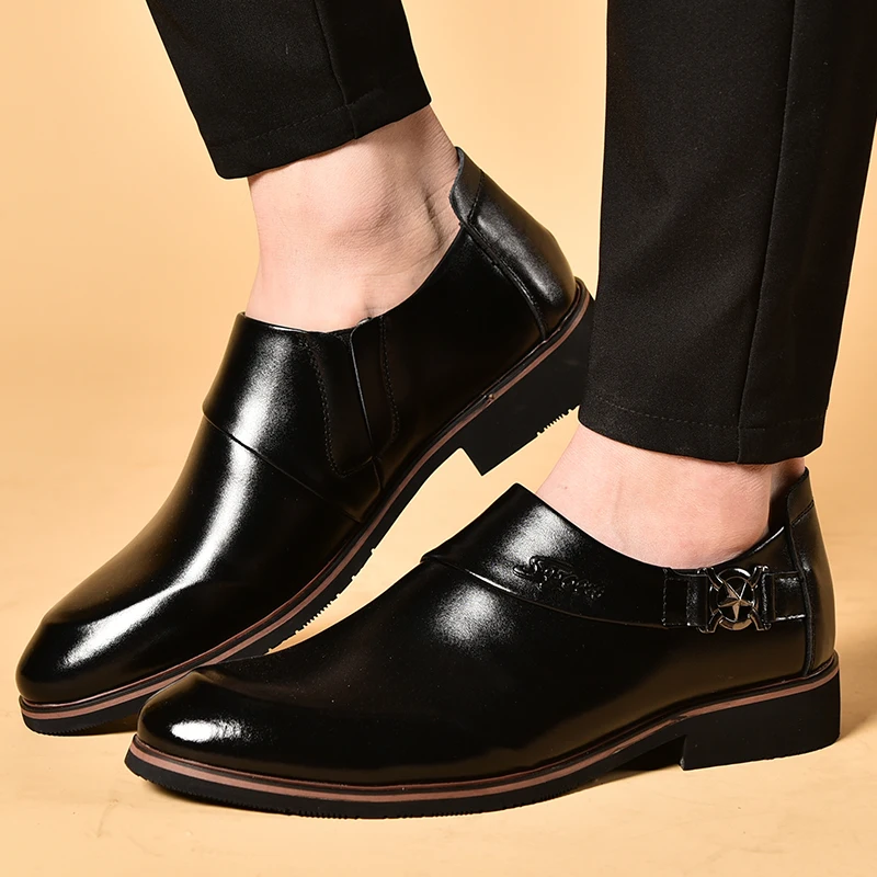 Samool Men's Spring Autumn Casual Genuine Leather Man Ankle Boots Point Toe With Metal Decor Male Waterproof Boot Size 39-43 m5
Samool Men's Spring Autumn Casual Genuine Leather Man Ankle Boots Point Toe With Metal Decor Male Waterproof Boot Size 39-43 m5