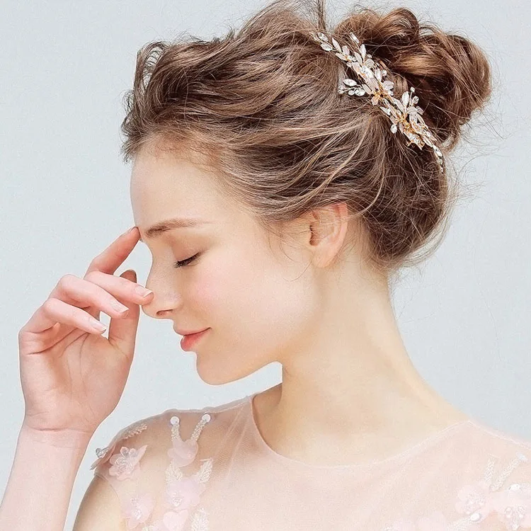 Barette En Cristaux Autrichiens Dor S Fait La Main Barette En Cristaux Autrichiens Dor S Fait La Main