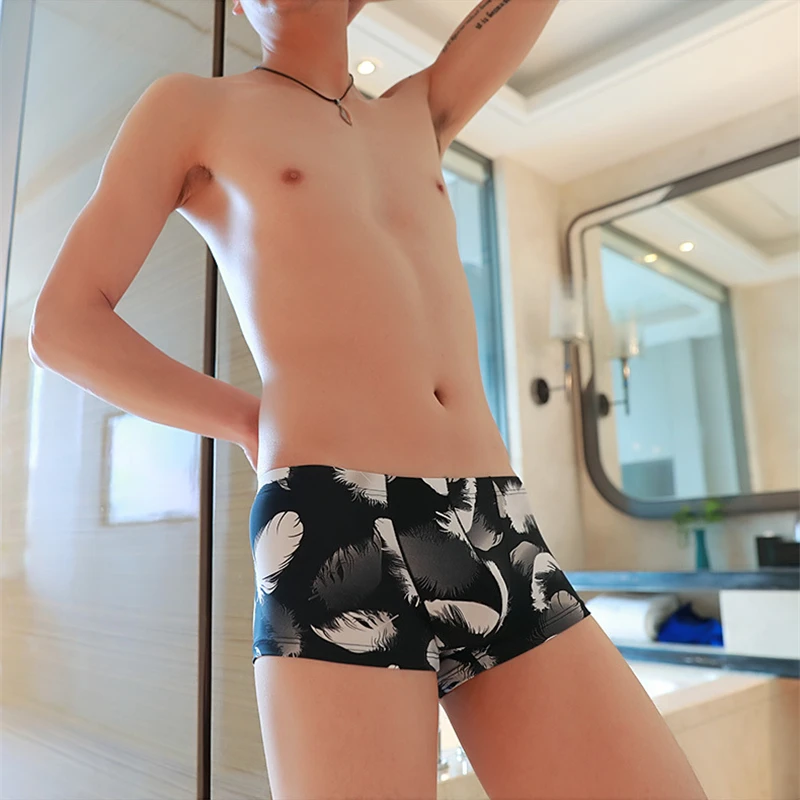 New Underwear man Boxer Pants U convex Big Size Printed Pants Men's Pants Iced Silk Comfortable Breathable Boxer cueca masculina
New Underwear man Boxer Pants U convex Big Size Printed Pants Men's Pants Iced Silk Comfortable Breathable Boxer cueca masculina