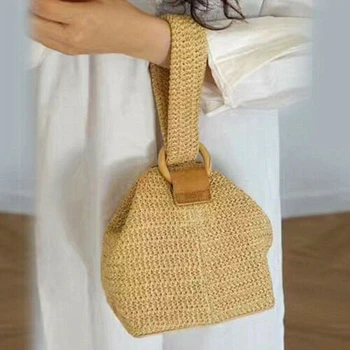 Retro Wicker Women Casual Handbag Bags Totes Purse Beach Bohemia Straw Woven Summer Holiday Rattan Basket Bag
Retro Wicker Women Casual Handbag Bags Totes Purse Beach Bohemia Straw Woven Summer Holiday Rattan Basket Bag