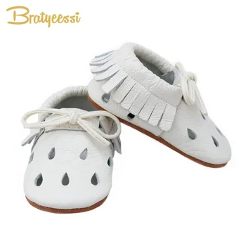 Fashion White Baby Shoes for Boys Girls Bow Genuine Leather Baby Moccasins Fringe Slip On Toddler Shoes Unisex First Walkers
Fashion White Baby Shoes for Boys Girls Bow Genuine Leather Baby Moccasins Fringe Slip On Toddler Shoes Unisex First Walkers