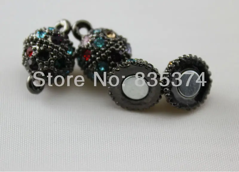 50pcs/Lot black coating Round Ball Mixed color crystal Rhinestone Magnetic Clasp 10mm
50pcs/Lot black coating Round Ball Mixed color crystal Rhinestone Magnetic Clasp 10mm