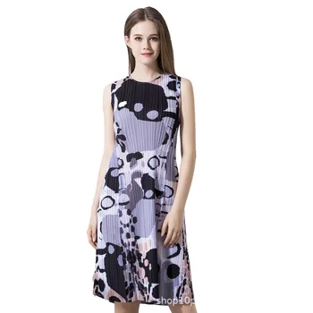 2019 Summer New Print Dress Ladies Fashion Robe Long Dress Sleeveless Round Neck Korean Women's Clothing Loose Plus Size Dress
2019 Summer New Print Dress Ladies Fashion Robe Long Dress Sleeveless Round Neck Korean Women's Clothing Loose Plus Size Dress