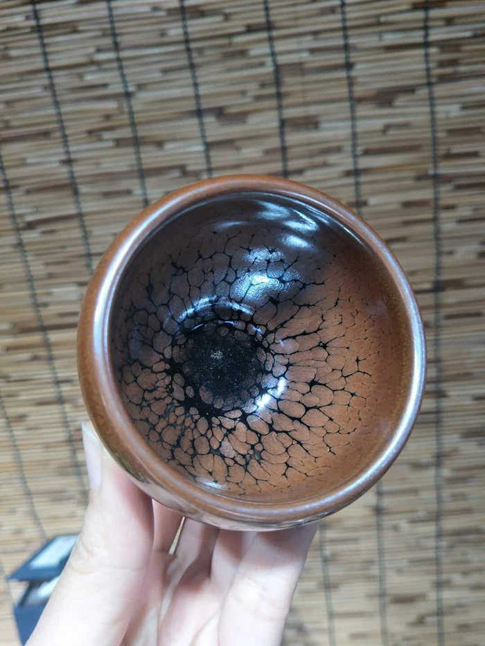 Jianzhan Egg Shape Unique Tea Cups Oil Drop Pattern Glaze Tenmoku Ceramic Chawan Raku Tea Bowl
Jianzhan Egg Shape Unique Tea Cups Oil Drop Pattern Glaze Tenmoku Ceramic Chawan Raku Tea Bowl